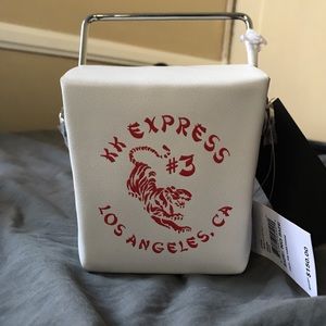 Kendall and Kylie Chinese take out box bag